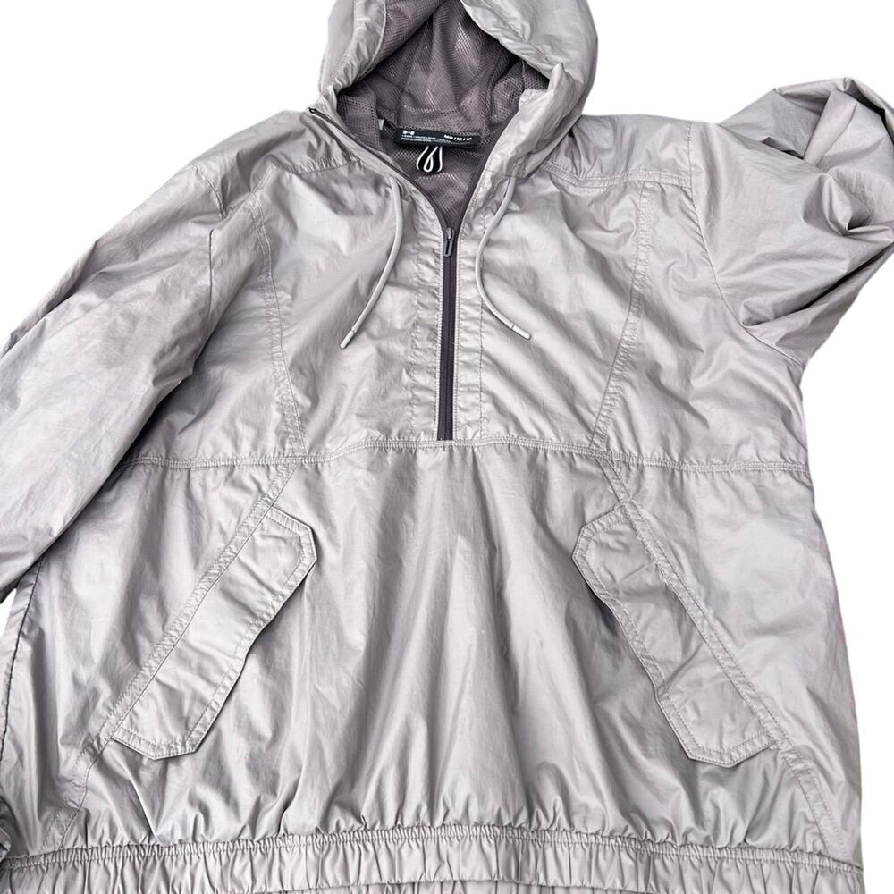 Under Armour Storm, Loose Fit lightweight hooded 1/4 zip jacket, women's M-loose